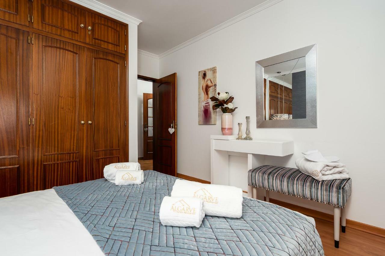 Sea La Vie Beach & Golf Apartment Lagos Bagian luar foto